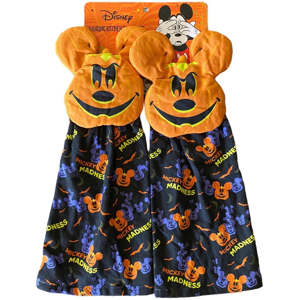 ❌SOLD❌ Pumpkin Mickey Hanging Towel Set